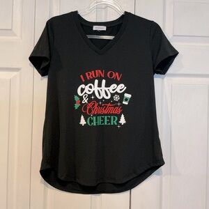 🐸🐸🐸 “I Run On Coffee & Christmas Cheer” Black T-shirt - Medium